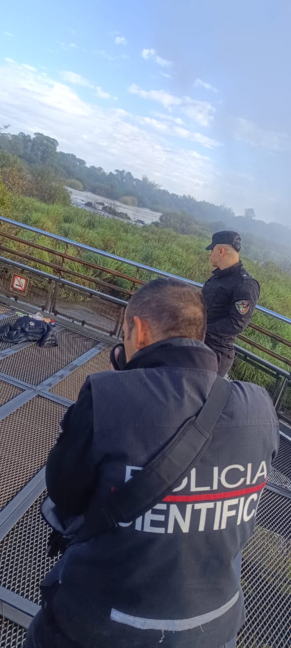 Hallaron pertenencias de un turista en la Garganta del Diablo y desplegaron un operativo de búsqueda imagen-18