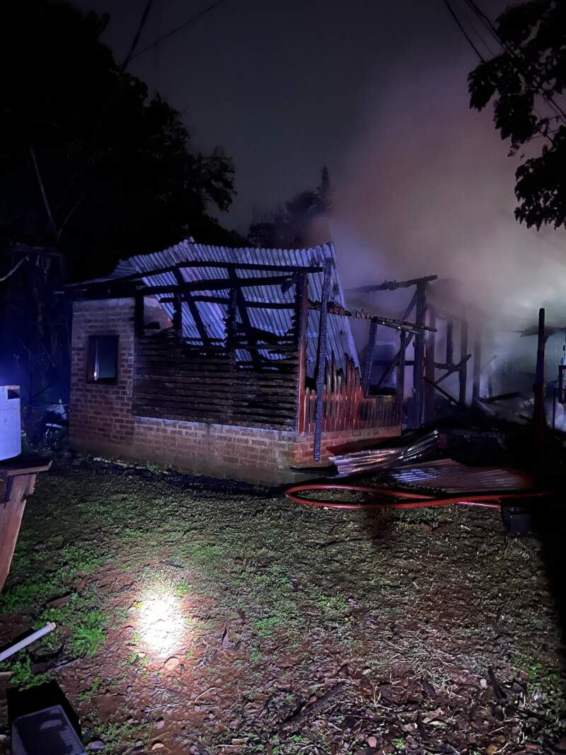 Hallaron sin vida a una mujer tras el incendio de una vivienda en 25 de Mayo imagen-12
