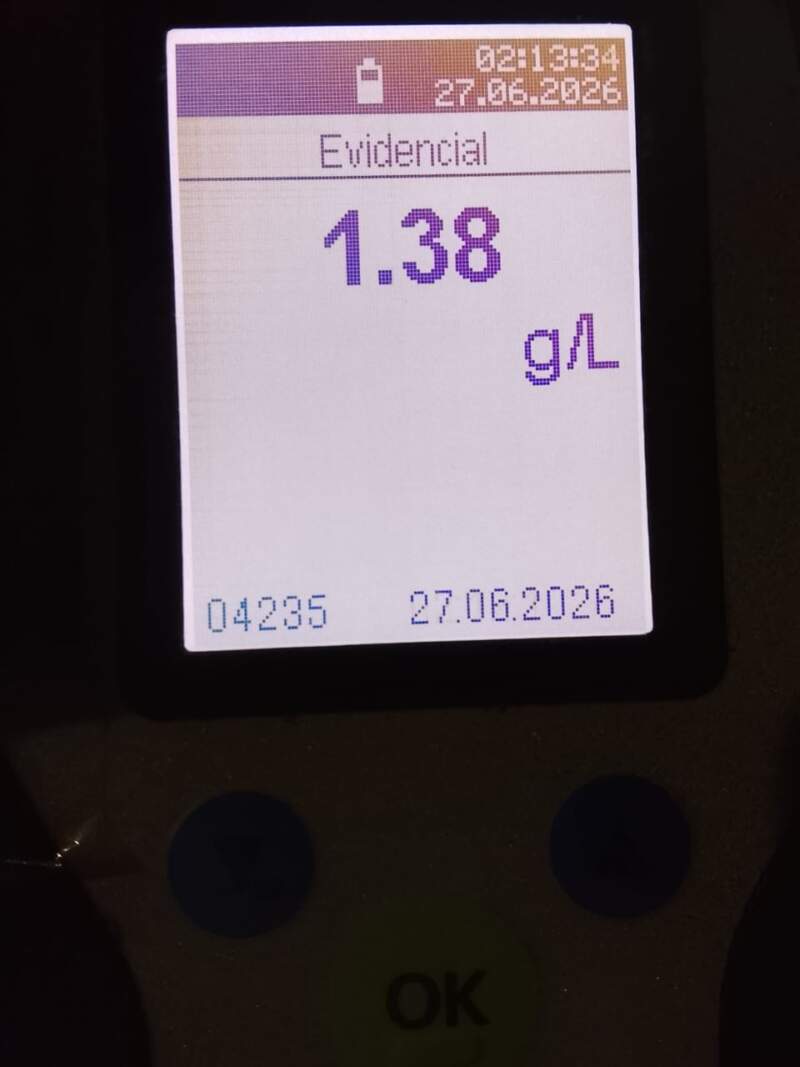 Con 1,38 g/l de alcohol en sangre, despistó y fue demorado en Oberá imagen-2