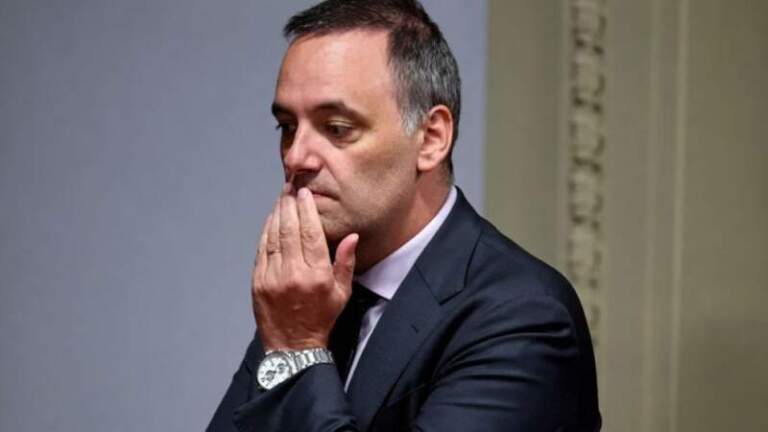 Adorni se sumó al régimen de Inocencia Fiscal mientras sigue pendiente su declaración jurada Adorni se sumó al régimen de Inocencia Fiscal mientras sigue pendiente su declaración jurada imagen-34