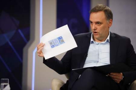 Adorni presentó su declaración jurada y explicó el origen de parte de su patrimonio imagen-9