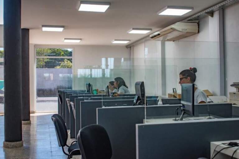 El CAV de Itaembé Miní se traslada a una nueva sede y suspende atención por una semana El CAV de Itaembé Miní se traslada a una nueva sede y suspende atención por una semana imagen-25