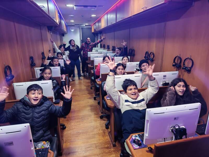 Programar a Legis y conocer el trabajo de los diputados: la experiencia que sorprendió a estudiantes de Puerto Esperanza imagen-12