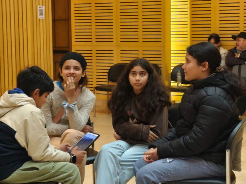 Programar a Legis y conocer el trabajo de los diputados: la experiencia que sorprendió a estudiantes de Puerto Esperanza 7 Programar a Legis y conocer el trabajo de los diputados: la experiencia que sorprendió a estudiantes de Puerto Esperanza imagen-6