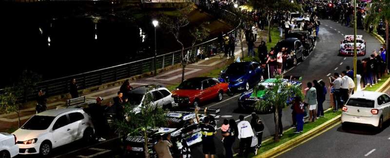 Automovilismo: el TC fue presentado en Posadas y este sábado comienza la actividad en pista 3 Automovilismo: el TC fue presentado en Posadas y este sábado comienza la actividad en pista imagen-2