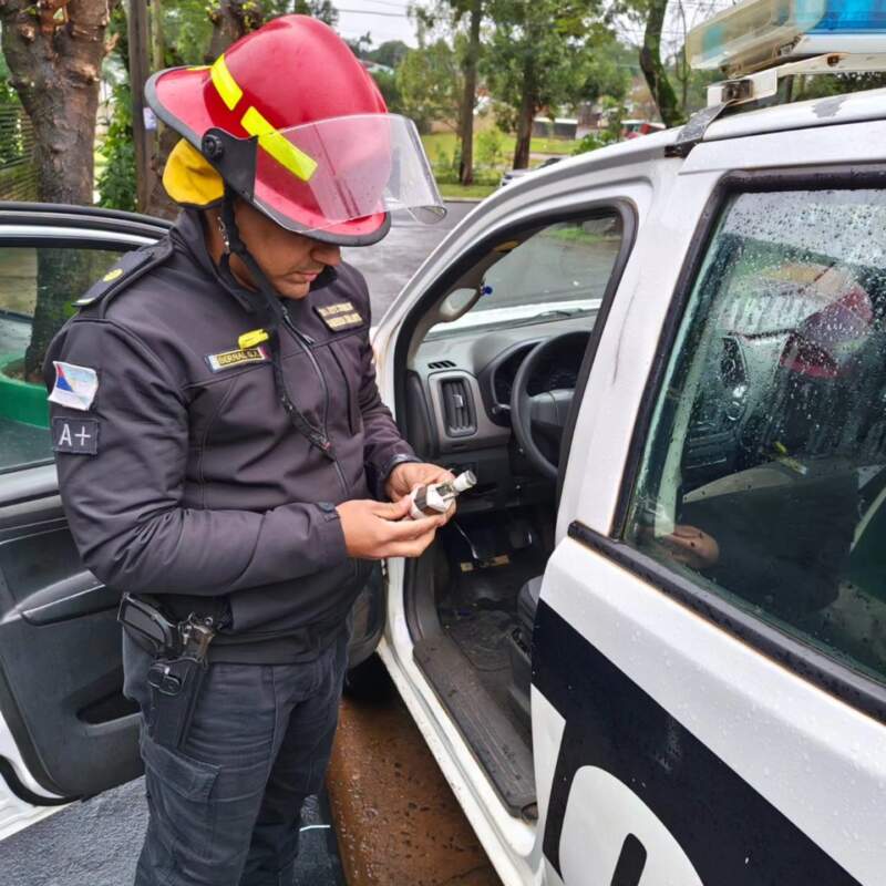 Apareció una granada de guerra en un barrio de Posadas: la Policía activó el protocolo para resguardo 3 Apareció una granada de guerra en un barrio de Posadas: la Policía activó el protocolo para resguardo imagen-2