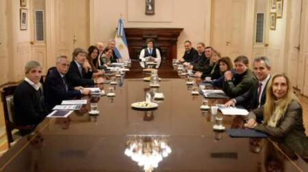 Techo de cristal en el Estado: la presencia de mujeres en cargos jerárquicos cayó del 39% al 22% en cuatro años imagen-11