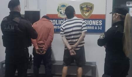 Una persecución por los techos terminó con dos delincuentes detenidos y un robo esclarecido en el barrio Miguel Lanús imagen-5