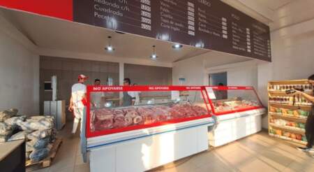 Del gancho a la mesa familiar: el Mercado Central de Misiones renovó los precios de la carne con ofertas imbatibles imagen-11