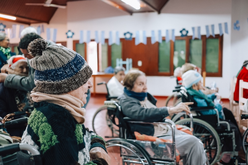 Finalizó un ciclo de neuroestimulación y terapia asistida con perros para adultos mayores del Monoclínico de Miguel Lanús 31 Finalizó un ciclo de neuroestimulación y terapia asistida con perros para adultos mayores del Monoclínico de Miguel Lanús imagen-30