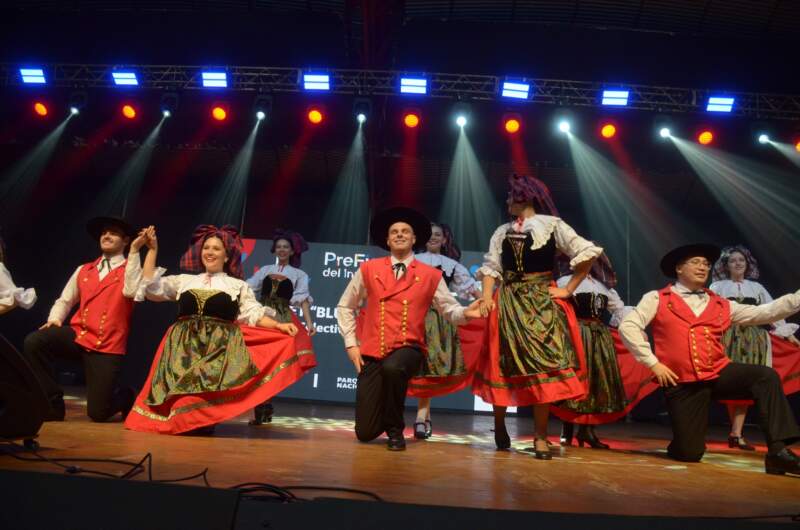 La Pre Fiesta del Inmigrante vive un fin de semana a pura cultura, gastronomía y espectáculos en Oberá 9 La Pre Fiesta del Inmigrante vive un fin de semana a pura cultura, gastronomía y espectáculos en Oberá imagen-8