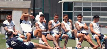 La previa de la Selección: concentración, apoyo de los hinchas y un posible rival en semifinales que se define este sábado imagen-11
