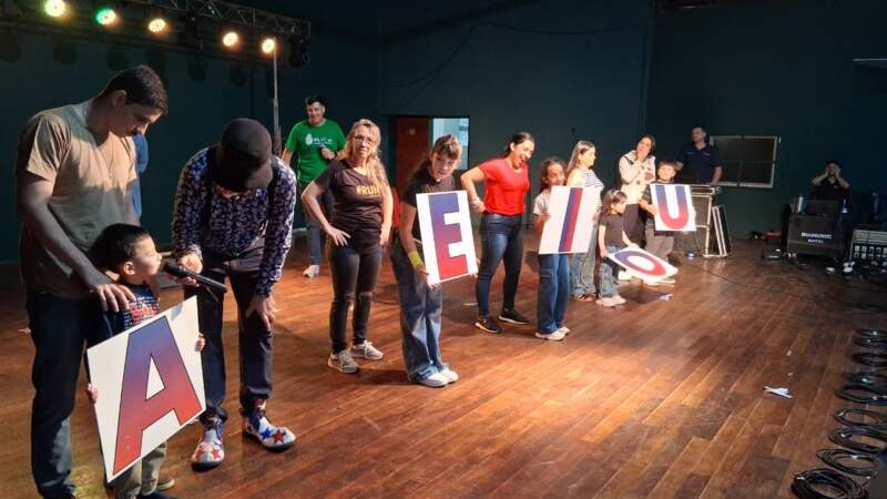 Gurises Felices cerró las vacaciones de invierno con una jornada llena de juegos, música y alegría para el regreso a clases imagen-4