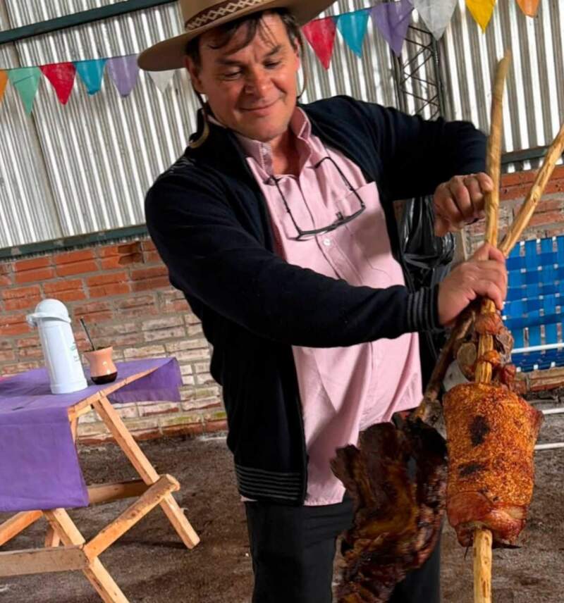 Cientos de vecinos reafirmaron su compromiso con el Matadero del Alto Uruguay en encuentro festivo imagen-2