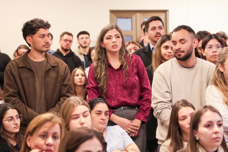 Misiones fortaleció la formación de nuevos especialistas: el 90% de las residencias en Salud ya fueron adjudicadas 21 Misiones fortaleció la formación de nuevos especialistas: el 90% de las residencias en Salud ya fueron adjudicadas imagen-20