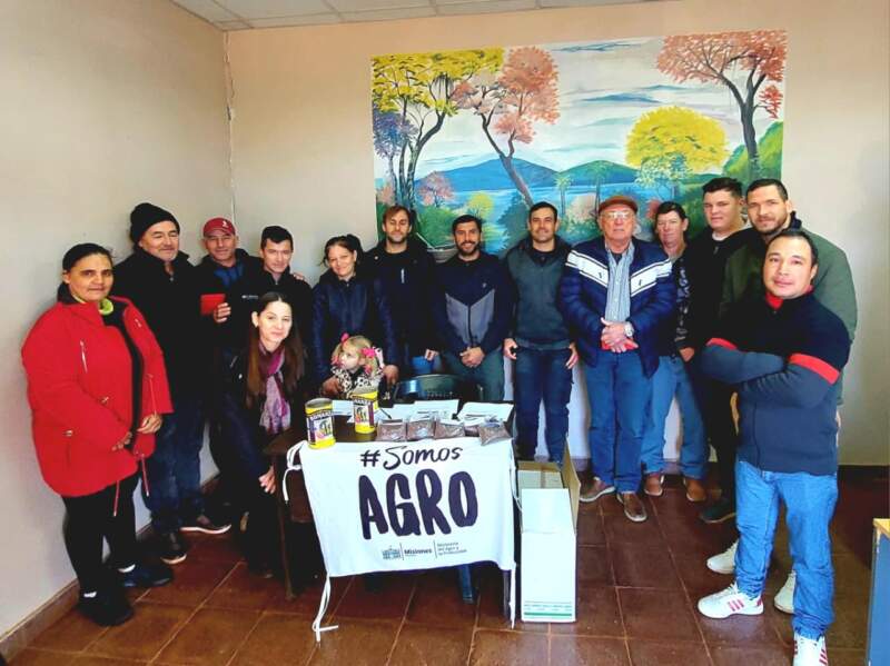 Misiones fortalece el cultivo de sandía con semillas, asistencia técnica y más de 40 hectáreas en producción 3 Misiones fortalece el cultivo de sandía con semillas, asistencia técnica y más de 40 hectáreas en producción imagen-2