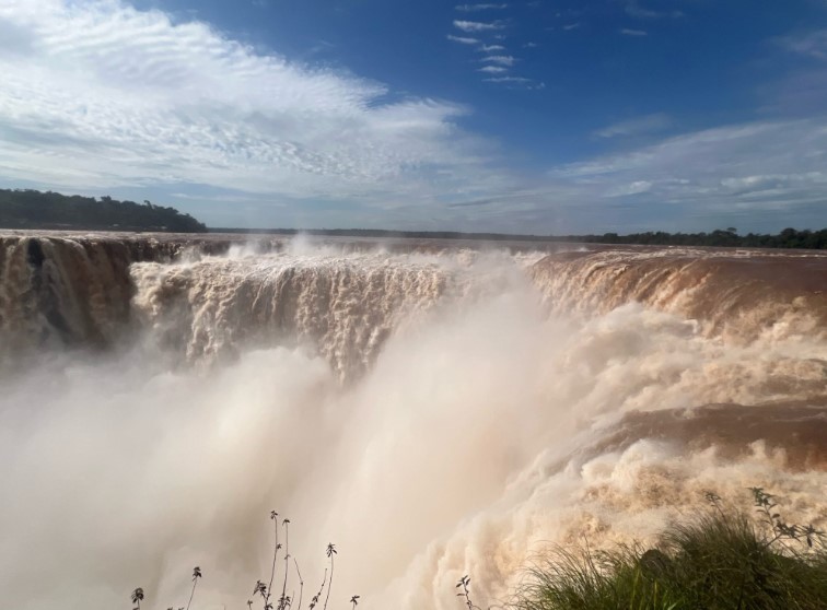 Cataratas: por crecida del río Iguazú cerraron preventivamente el circuito de la Garganta del Diablo imagen-12