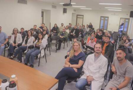 Esclerosis múltiple: el Madariaga reunió a especialistas, pacientes y familias en una jornada de concientización imagen-11
