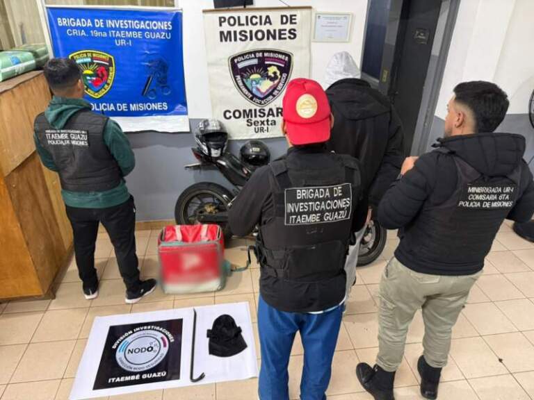 Capturaron a «Alesanias», el boquetero y barretero serial que cayó en los allanamientos de Posadas: ahora lo investigan por una saga de robos Capturaron a "Alesanias", el boquetero y barretero serial que cayó en los allanamientos de Posadas: ahora lo investigan por una saga de robos imagen-40