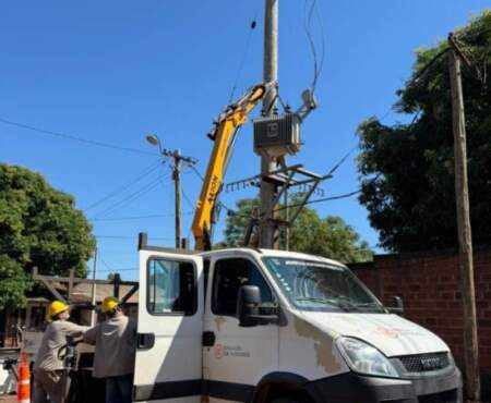 Nuevo Iguazú y Las Palmeras: este lunes arranca obra integral para regularizar la distribución eléctrica imagen-5