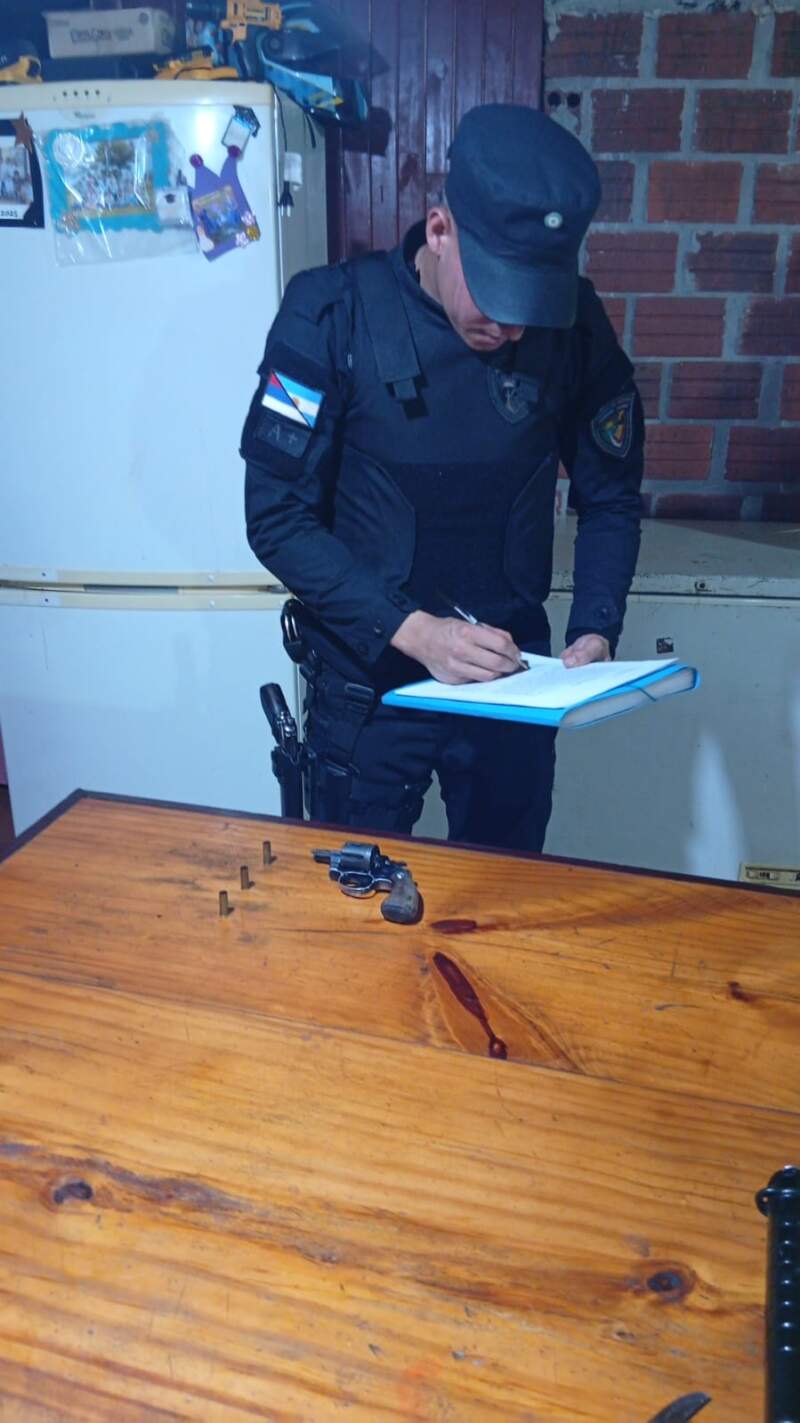 Policías rurales escucharon gritos de auxilio en una chacra y detuvieron a un brasileño armado dentro de una vivienda imagen-4