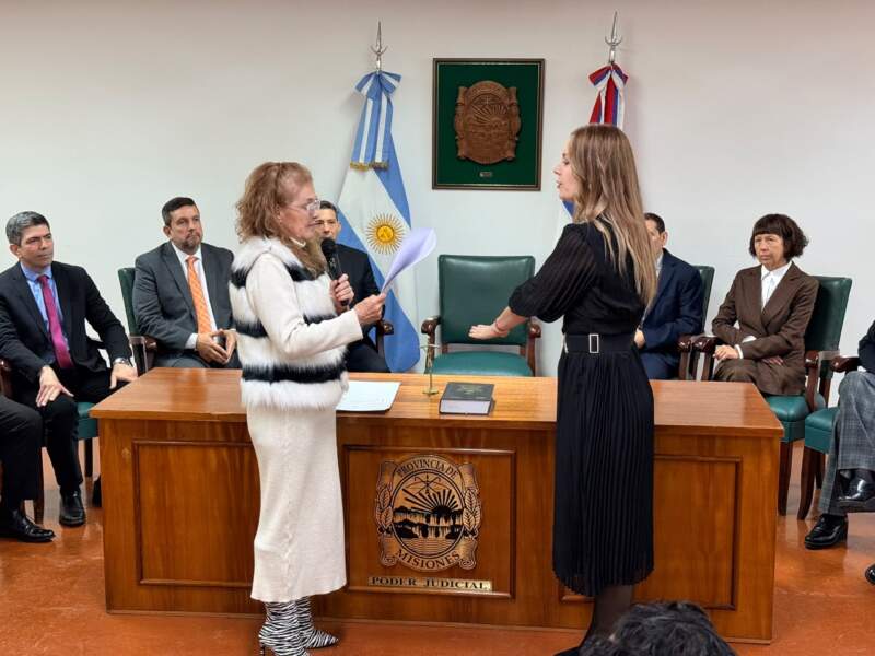 Toma de juramento para cubrir cargos en el Poder Judicial en cinco localidades misioneras 11 Toma de juramento para cubrir cargos en el Poder Judicial en cinco localidades misioneras imagen-10