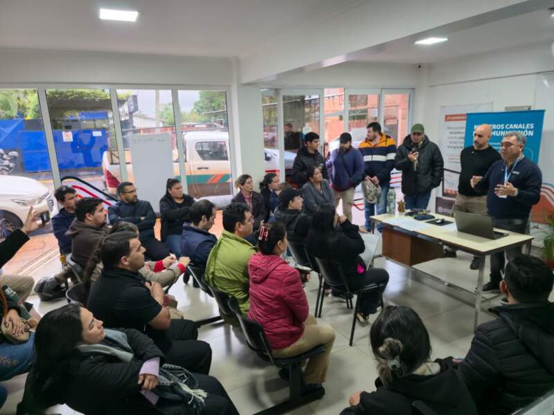 Energía de Misiones inicia obra integral para fortalecer el servicio eléctrico en Nuevo Iguazú y Las Palmeras 3 Energía de Misiones inicia obra integral para fortalecer el servicio eléctrico en Nuevo Iguazú y Las Palmeras imagen-2