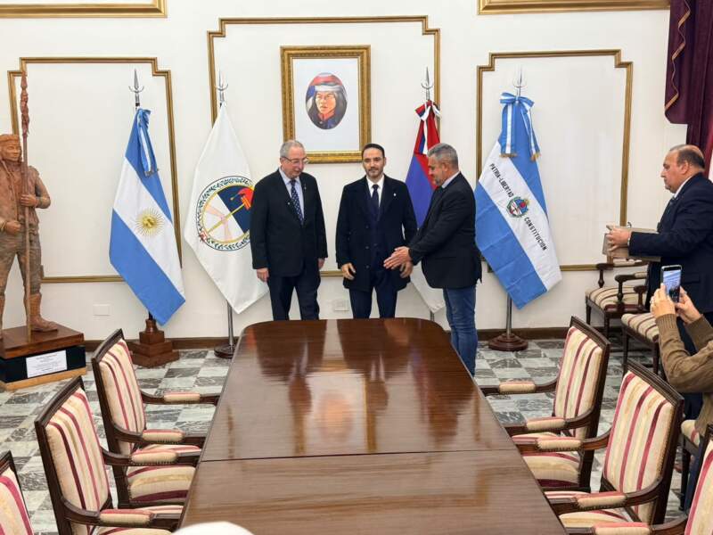 Bloque regional para defensa de los intereses y reclamo por el gas: contundentes definiciones del gobernador de Corrientes tras reunirse con Passalacqua en Posadas imagen-2