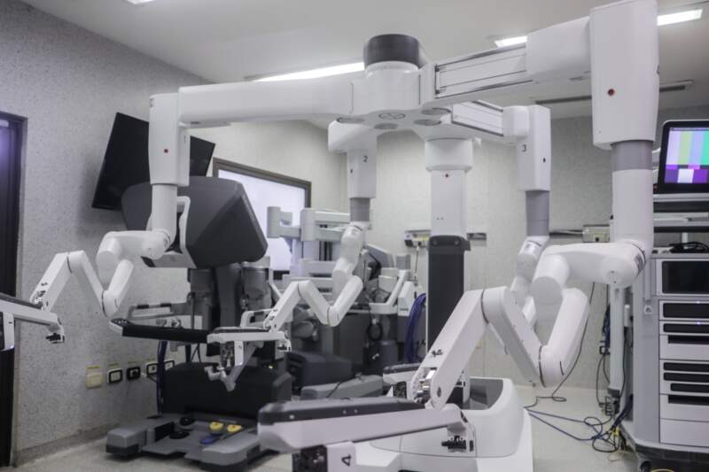 El Madariaga suma 84 cirugías con su nuevo robot da Vinci y consolida más de una década de liderazgo en tecnología quirúrgica imagen-6