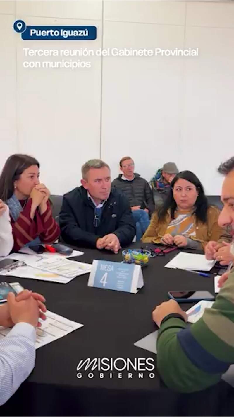 Carlos Sartori, por la reunión de Gabinete con Intendentes en Puerto Iguazú: "Este método nos permite articular acciones de cercanía y tener un gobierno eficiente" imagen-6