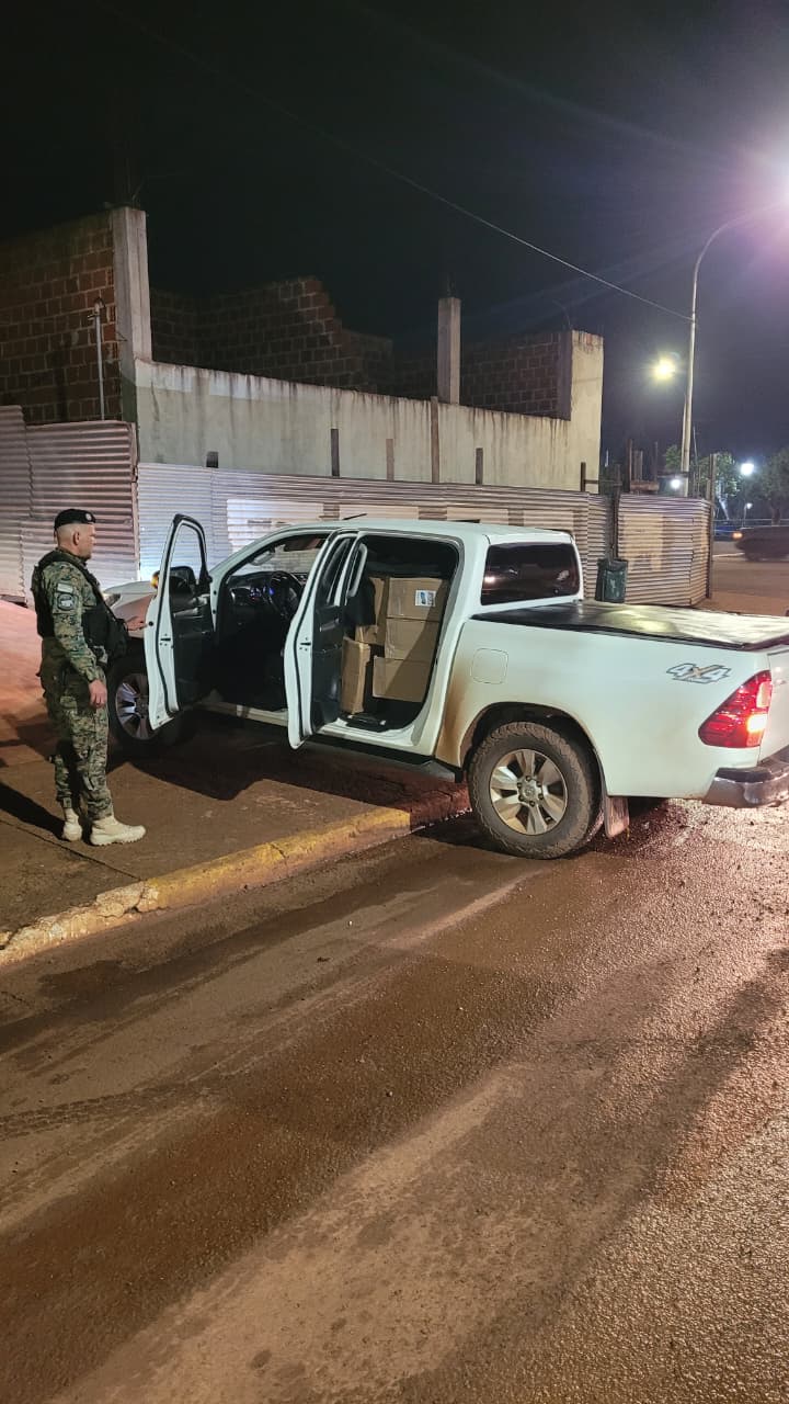 Un control policial frustró el traslado de cigarrillos de contrabando valuados en $70 millones en Andresito 3 Un control policial frustró el traslado de cigarrillos de contrabando valuados en $70 millones en Andresito imagen-2