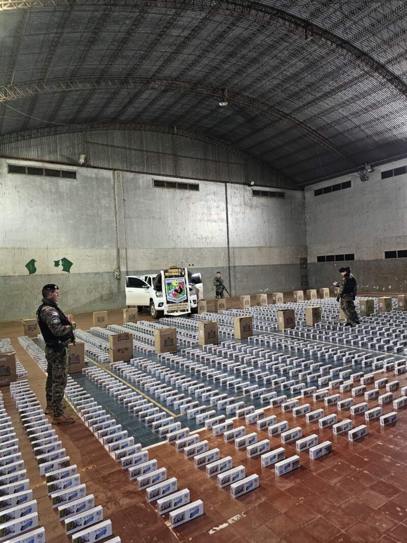 Un control policial frustró el traslado de cigarrillos de contrabando valuados en $70 millones en Andresito 7 Un control policial frustró el traslado de cigarrillos de contrabando valuados en $70 millones en Andresito imagen-6