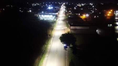 El Municipio de Alem suma nuevas luminarias LED en el acceso al barrio Virgen del Rosario imagen-11