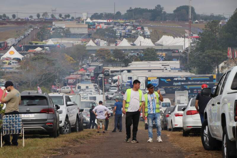 TC en Posadas: turistas del país, Brasil y Paraguay coparon el Autódromo 5 TC en Posadas: turistas del país, Brasil y Paraguay coparon el Autódromo imagen-4