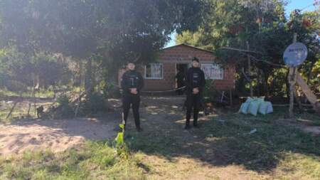 Hallaron muerto a un niño de 8 años en Santa Ana: su madre permanece internada bajo custodia policial mientras investigan las circunstancias del hecho Hallaron muerto a un niño de 8 años en Santa Ana: su madre permanece internada bajo custodia policial mientras investigan las circunstancias del hecho imagen-18