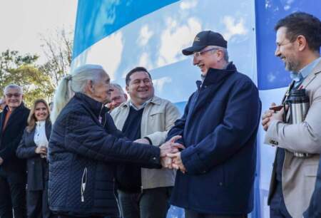 Passalacqua encabezó el 99° aniversario de Puerto Leoni: "Misiones se explica desde esas ganas de luchar y de construir de la nada un hermoso pueblo" imagen-11