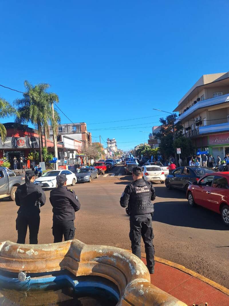 La Policía de Misiones reforzará los operativos de seguridad en toda la provincia ante un eventual festejo por la Selección Argentina 15 La Policía de Misiones reforzará los operativos de seguridad en toda la provincia ante un eventual festejo por la Selección Argentina imagen-14