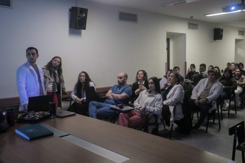 El Hospital Madariaga reúne a 27 residencias en una jornada científica que busca transformar la investigación en mejoras para los pacientes imagen-4