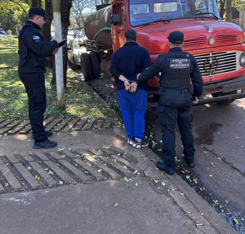 Detuvieron al conductor del camión que habría atropellado y matado a un motociclista en Eldorado imagen-2