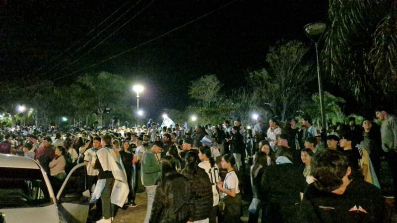 Argentina es finalista y el Cine Teatro Alem volvió a vibrar con una tarde inolvidable imagen-8