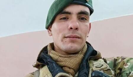 «Le arrebataron la vida»: el desgarrador relato y pedido de justicia de la tía de Rodrigo Barrientos, el soldado que atropellaron y mataron en la Costanera de Posadas "Le arrebataron la vida": el desgarrador relato y pedido de justicia de la tía de Rodrigo Barrientos, el soldado que atropellaron y mataron en la Costanera de Posadas imagen-3
