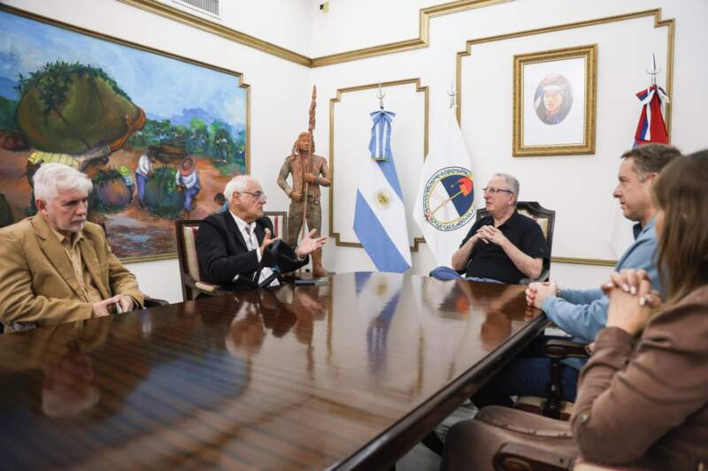 Passalacqua recibió al destacado cardiólogo Horacio Vogelfang, quien destacó: "Misiones se encuentra en un nivel de punta en cuanto a salud de alta complejidad" imagen-4