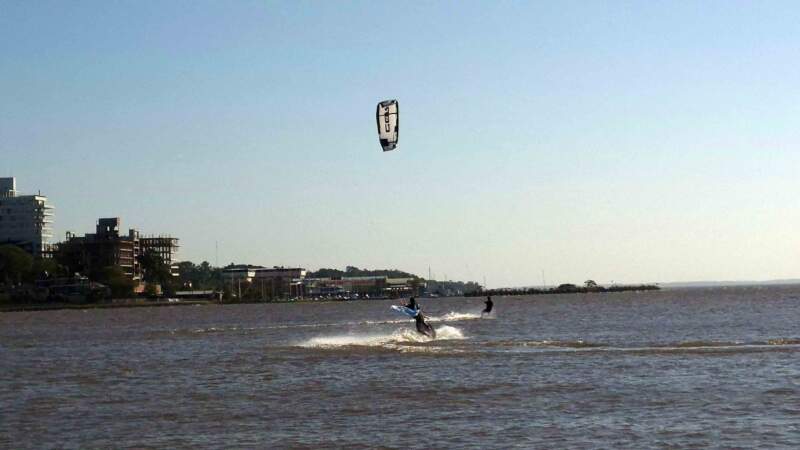 El Posadas KiteFest llenó de color y adrenalina el río Paraná durante las vacaciones de invierno imagen-8