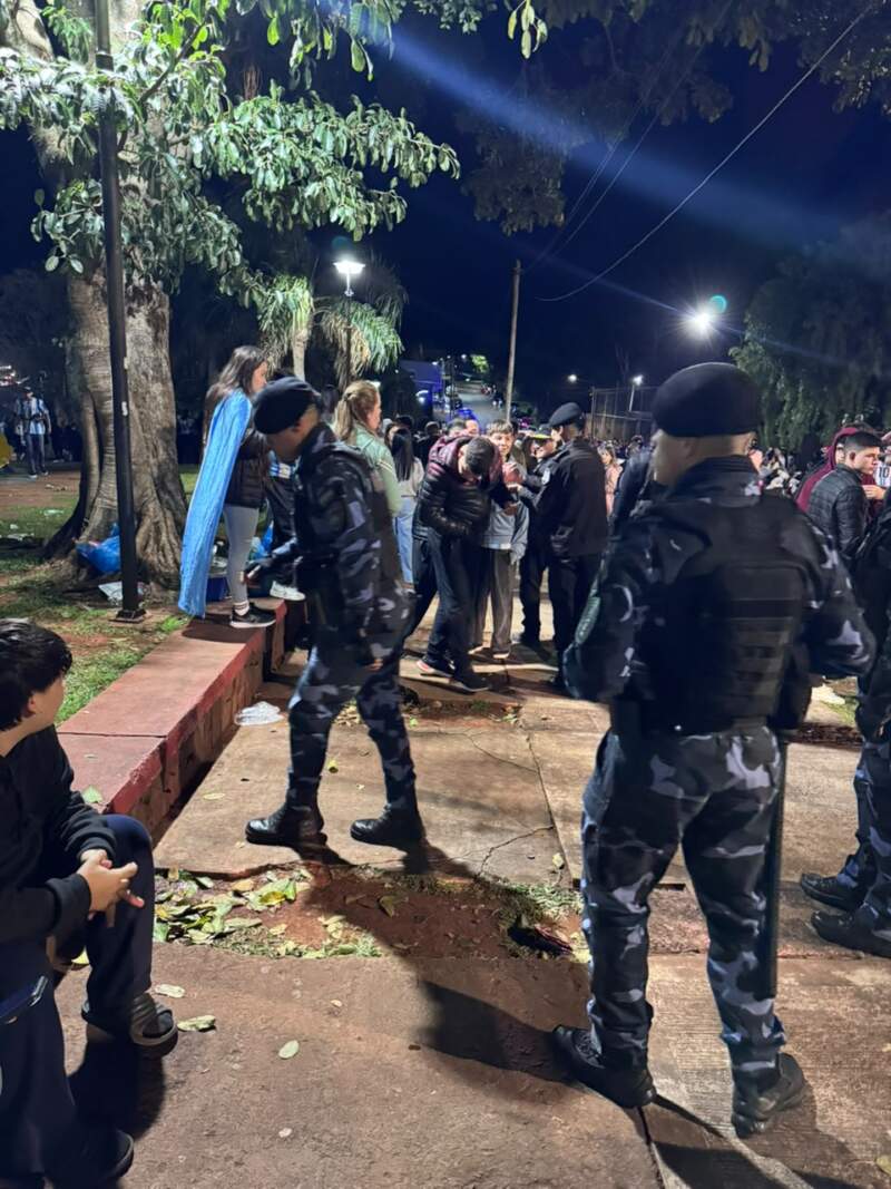 Más de 200 mil personas salieron a las calles para festejar y la celebración se vivió sin hechos de gravedad 3 Más de 200 mil personas salieron a las calles para festejar y la celebración se vivió sin hechos de gravedad imagen-2