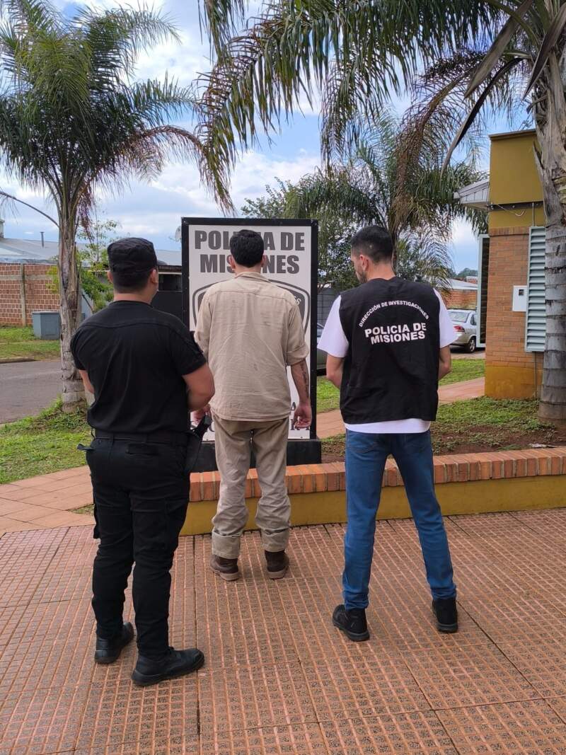 Detuvieron al hombre que se viralizó por maltratar perros: también fue denunciado por violencia familiar 2 Detuvieron al hombre que se viralizó por maltratar perros: también fue denunciado por violencia familiar imagen-1