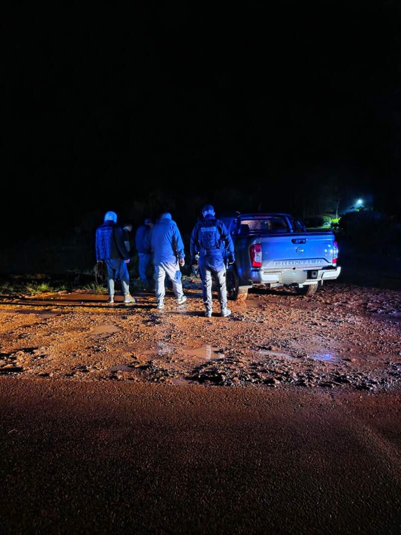 Una camioneta despistó y volcó sobre la Ruta Provincial 103 en Oberá, sin dejar personas lesionadas imagen-3