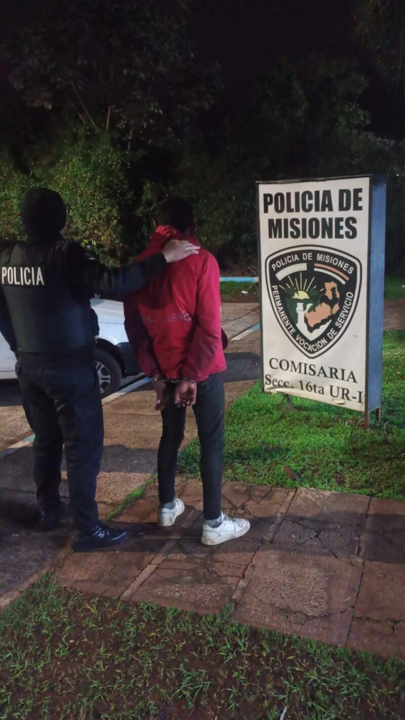 Con un operativo encubierto, la Policía desbarató una millonaria estafa y detuvo al autor en Posadas 3 Con un operativo encubierto, la Policía desbarató una millonaria estafa y detuvo al autor en Posadas imagen-2