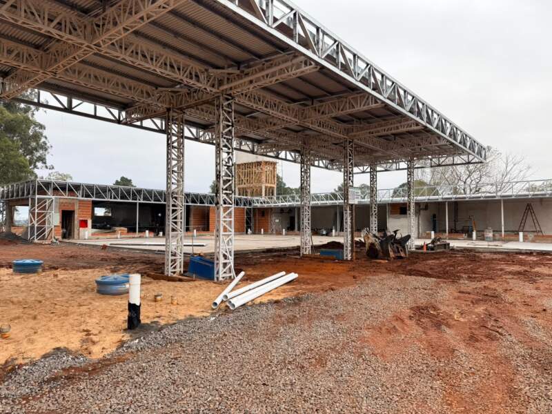 Con una inversión de 2 millones de dólares, el Mercado Central de Misiones alcanza el 75% de obra en su nueva estación de servicio y complejo comercial imagen-10