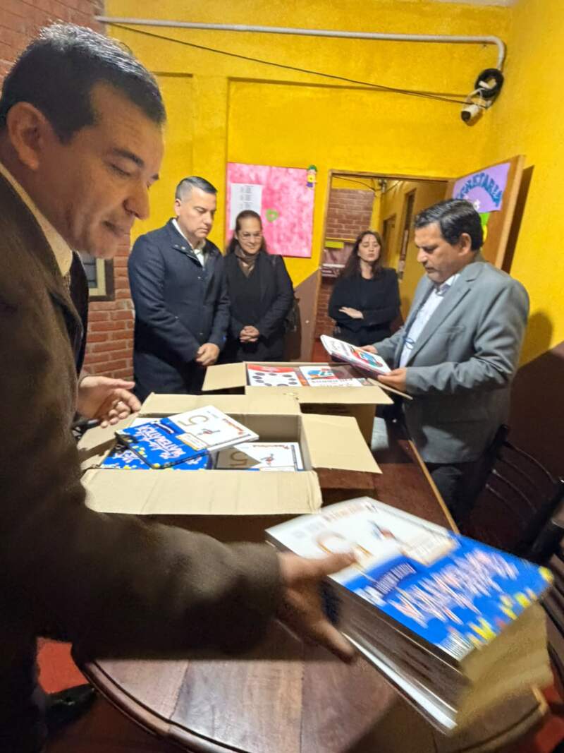 "Potencia la calidad de la enseñanza": SPEPM destaca la entrega de libros para institutos de Misiones en el Ciclo Lectivo 2026 imagen-2
