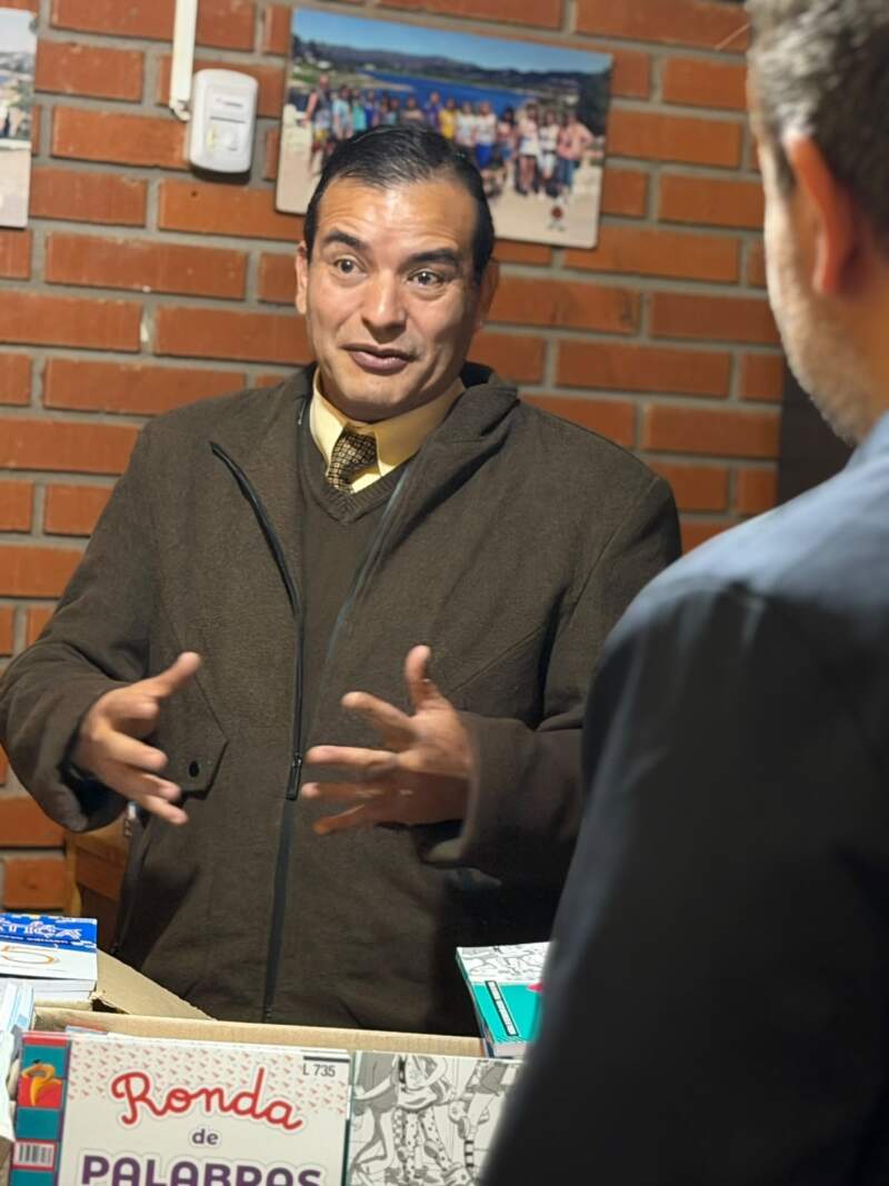 "Potencia la calidad de la enseñanza": SPEPM destaca la entrega de libros para institutos de Misiones en el Ciclo Lectivo 2026 imagen-14